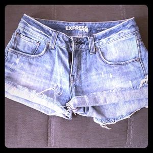 Express jean short